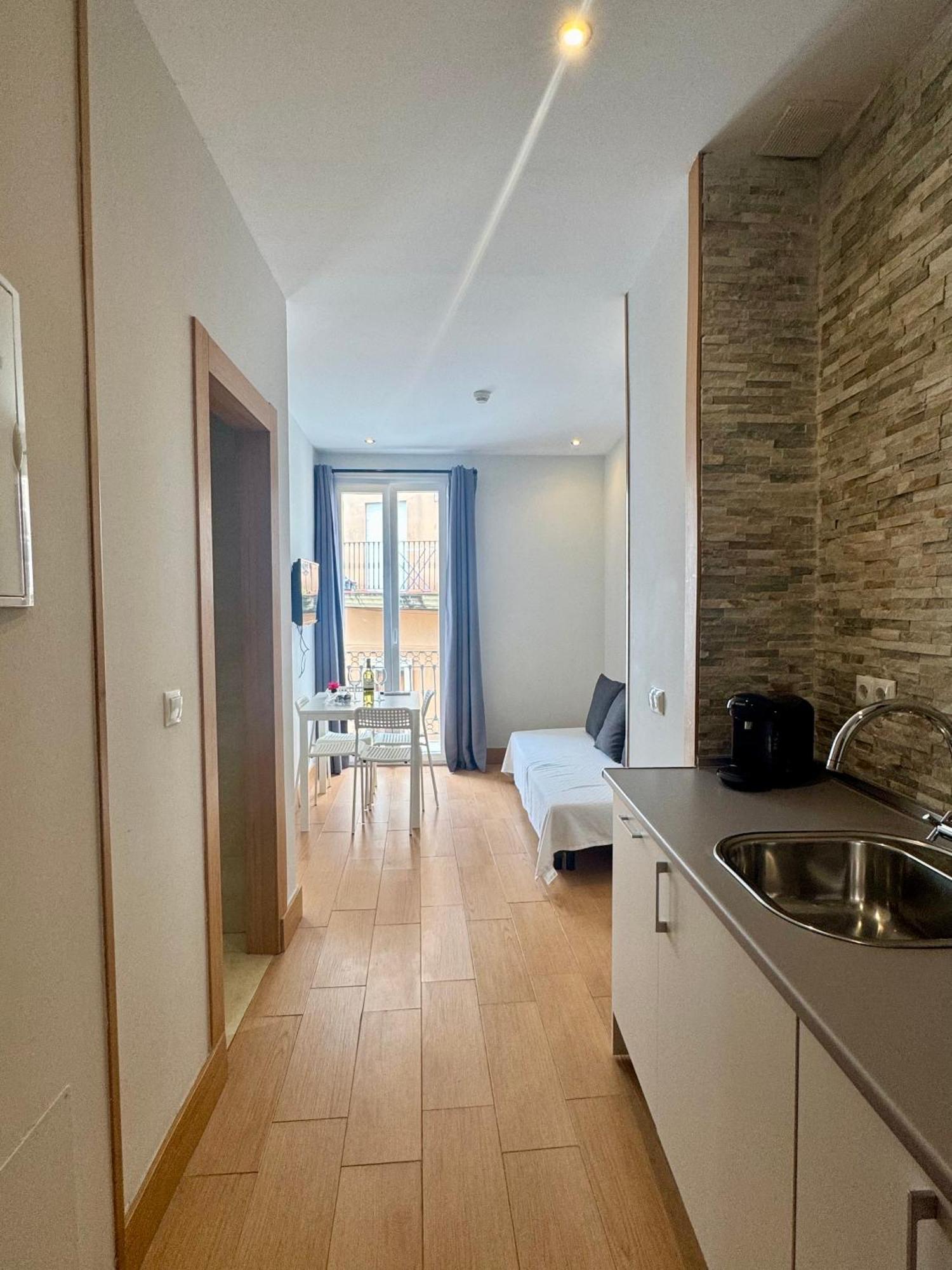 Alcazar Apartament *