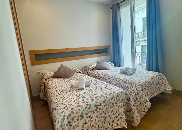 Alcazar Suites