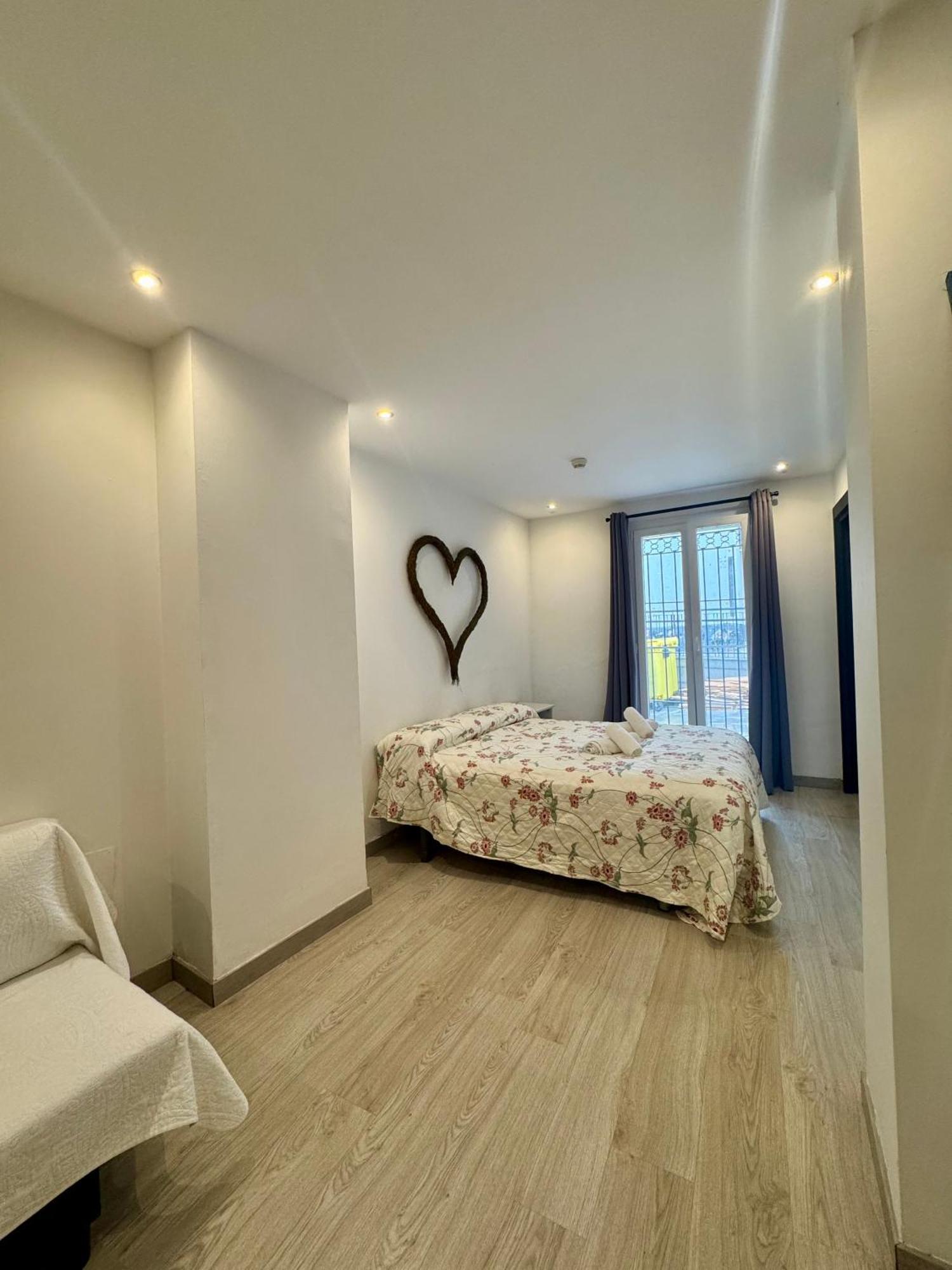 Alcazar Apartment